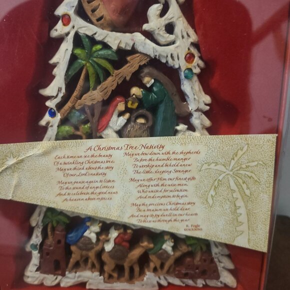 NEW A Christmas Tree NATIVITY Plaque R Fogle Dicksons Nativity Plaque 11.5” - Picture 4 of 6